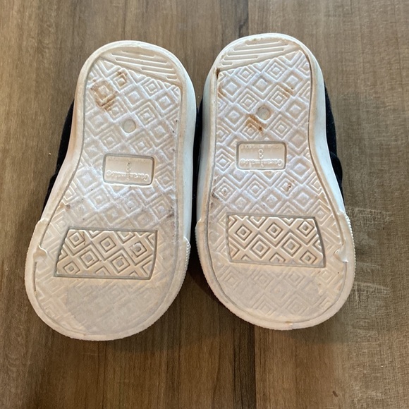 $1 Baby Girl Sneakers - Picture 2 of 3